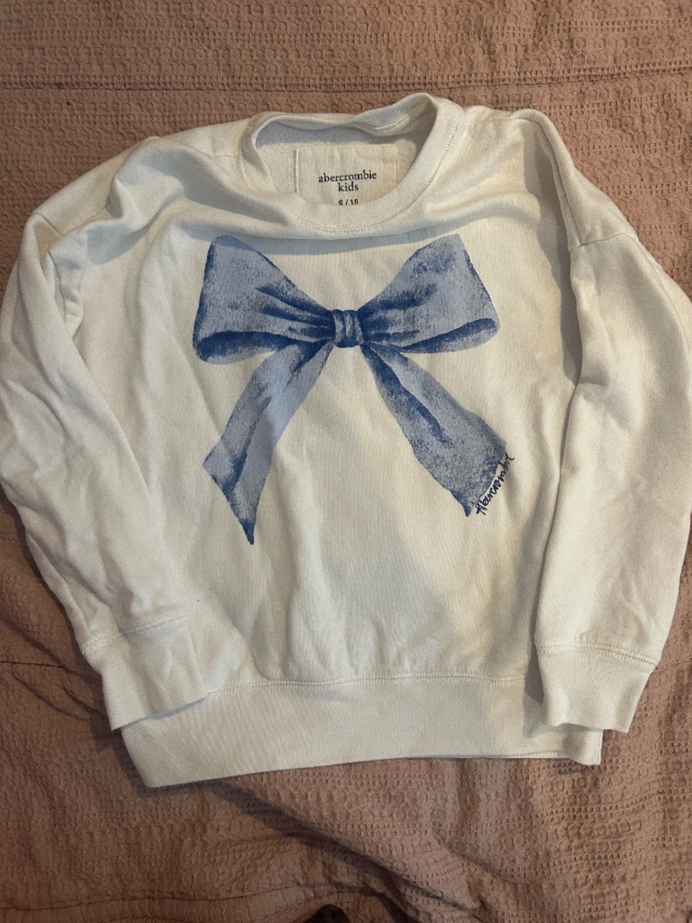 White crewneck sweatshirt